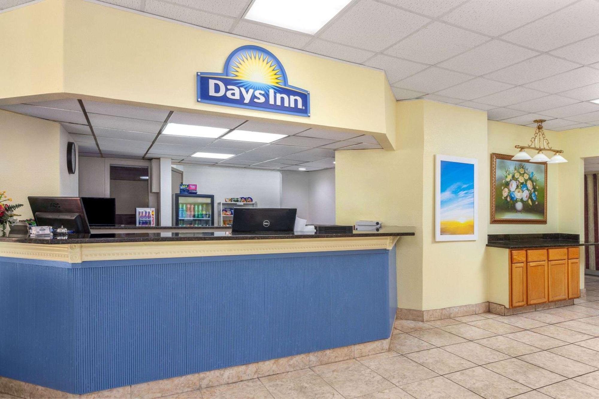 Days Inn By Wyndham Shelby Bagian luar foto